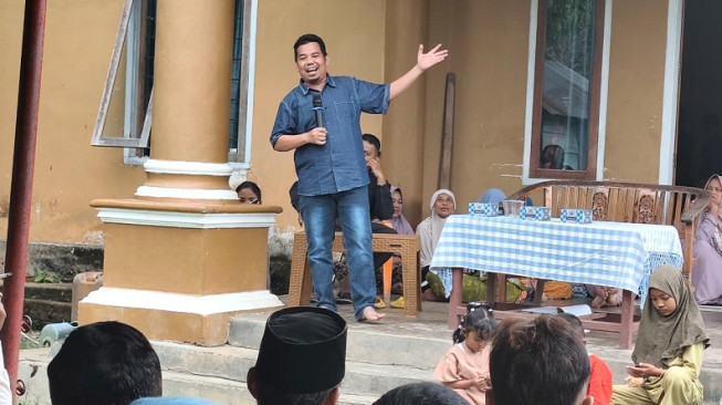 Warga Teluk Kayu Putih Minta Jalan dan Lampu